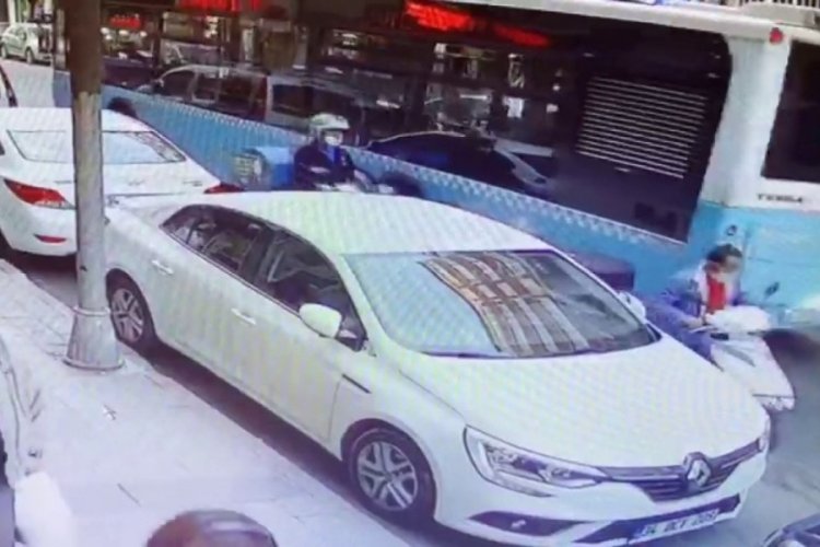 G&uuml;peg&uuml;nd&uuml;z kuryenin motosikletini &ccedil;aldı