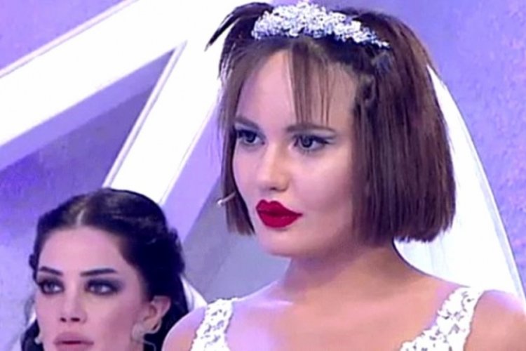 5 bin TL maaş karşılığında arkadaş arayan Bahar Candan: Yasin Obuz CV'sini g&ouml;nderdi