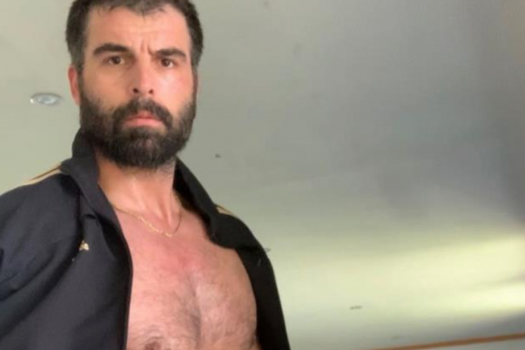'K&ouml;yde yaşıyor' haberleri &ccedil;ıkan Mehmet Akif Alakurt'tan yine skandal a&ccedil;ıklamalar