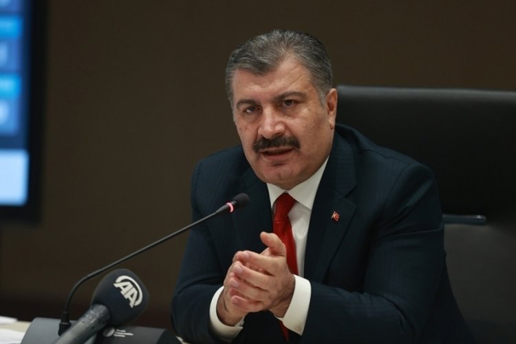 Bakan Koca'dan aşı &ccedil;ağrısı: Kolları sıvıyoruz