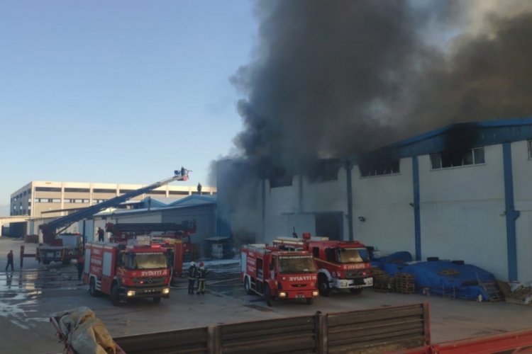 Denizli'de tekstil fabrikasında yangın
