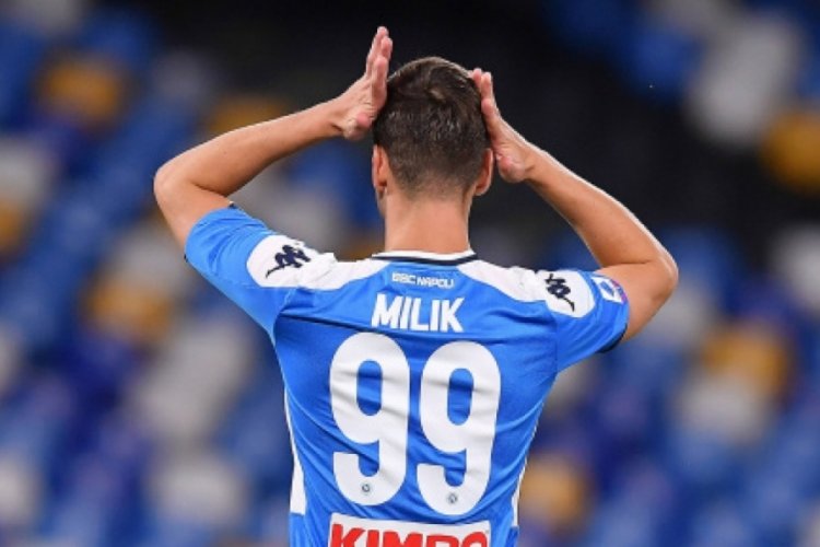 Futbolcu Milik EURO 2020 kadrosundan &ccedil;ıkarıldı