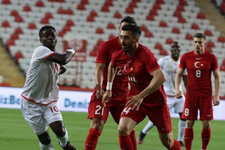 UEFA, T&uuml;rk futbolcuların isimlerinin nasıl okunduğunu yazdı
