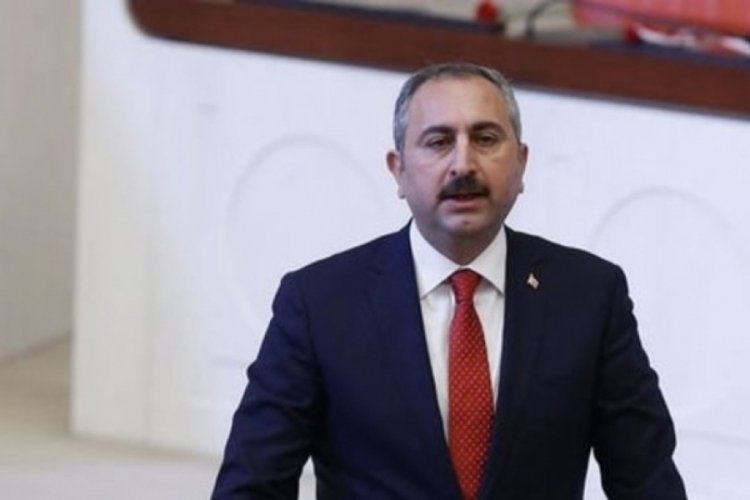 Bakan G&uuml;l: Bir kadının şiddet g&ouml;rmemesi i&ccedil;in gerekirse anayasayı değiştiririz