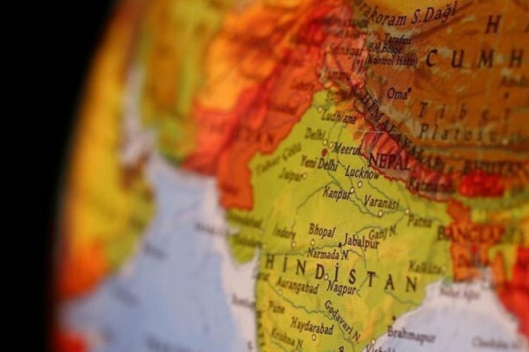 Hindistan'da katliam gibi kaza: 15 &ouml;l&uuml;