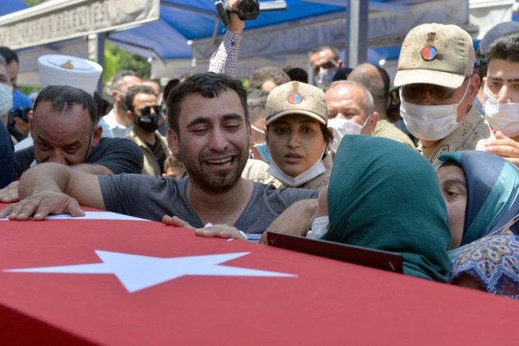 Şehit Uzman &Ccedil;avuş son yolculuğuna uğurlandı