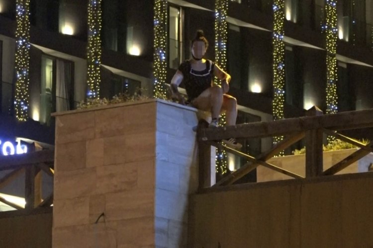 Gen&ccedil; kadın canını hi&ccedil;e saydı, ekipler harekete ge&ccedil;ti