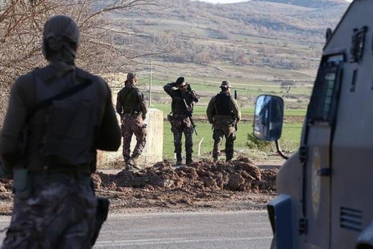 Bitlis'te 35 k&ouml;y ve mezralarında sokağa &ccedil;ıkma yasağı ilan edildi