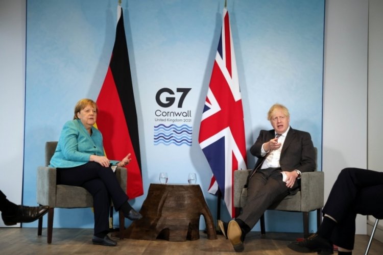 Johnson, Merkel ve AB yetkilileriyle görüştü
