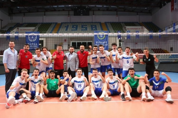 Bursa B&uuml;y&uuml;kşehir Belediyespor'dan &ccedil;ifte final