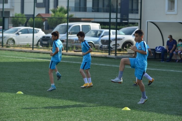 Gemlik Belediyespor sezonu a&ccedil;tı