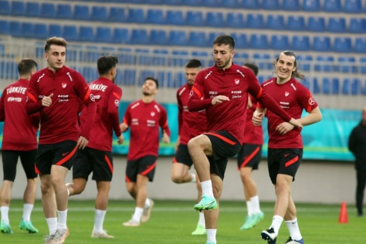 Milliler, Galler ma&ccedil;ı hazırlıklarını s&uuml;rd&uuml;rd&uuml;