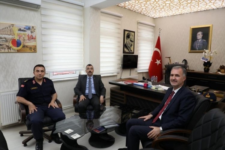 Bursa Kaymakam'ı ve Belediye Başkanı'ndan Jandarma Komutanı Maden'e ziyaret