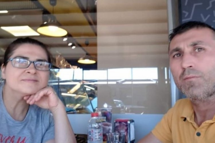 Para vermeyen anne ve babasını bı&ccedil;aklayarak &ouml;ld&uuml;rd&uuml;