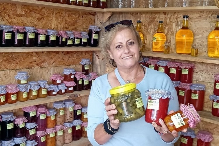 Bursa Mudanyalı kadınların organik &uuml;r&uuml;nlerine rağbet
