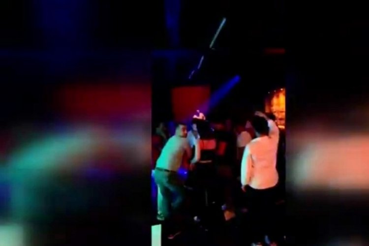 Beyoğlu'nda eğlence mekanlarına korona vir&uuml;s baskını kamerada