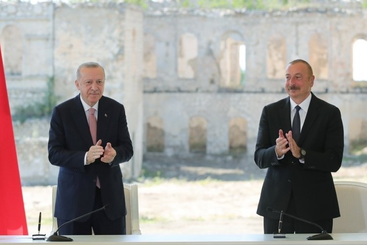 Şuşa Beyannamesi imzalandı! Cumhurbaşkanı Erdoğan ve Aliyev'den &ouml;nemli a&ccedil;ıklamalar