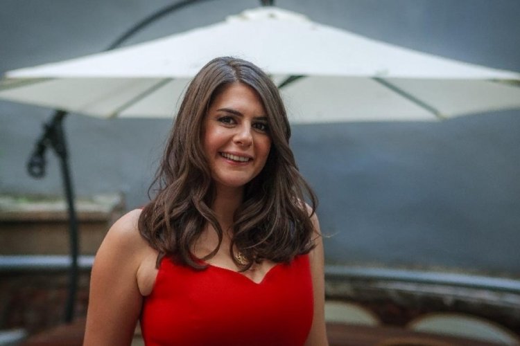 Oyuncu Ay&ccedil;a Erturan anne oluyor