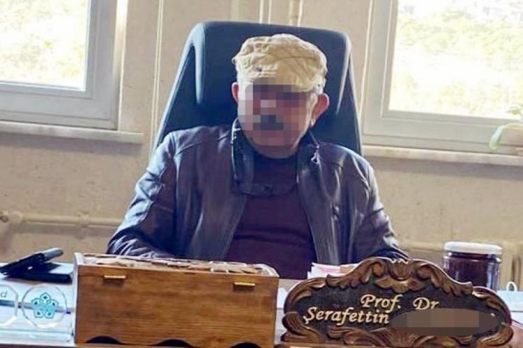 Profes&ouml;r hakkında iğren&ccedil; su&ccedil;lama: Seni diri diri yakacağım