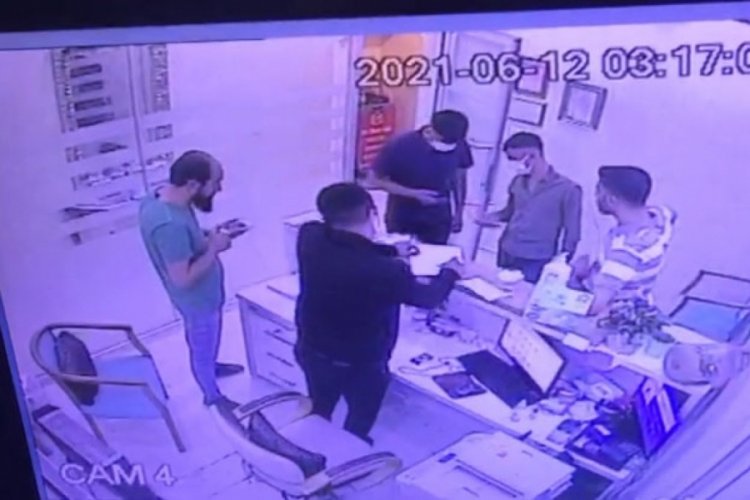 Kendilerini jandarma olarak tanıtıp 130 bin lira dolandırdılar