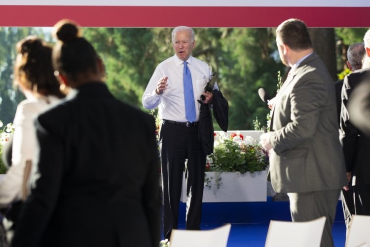 Biden, soru soran muhabiri azarladı