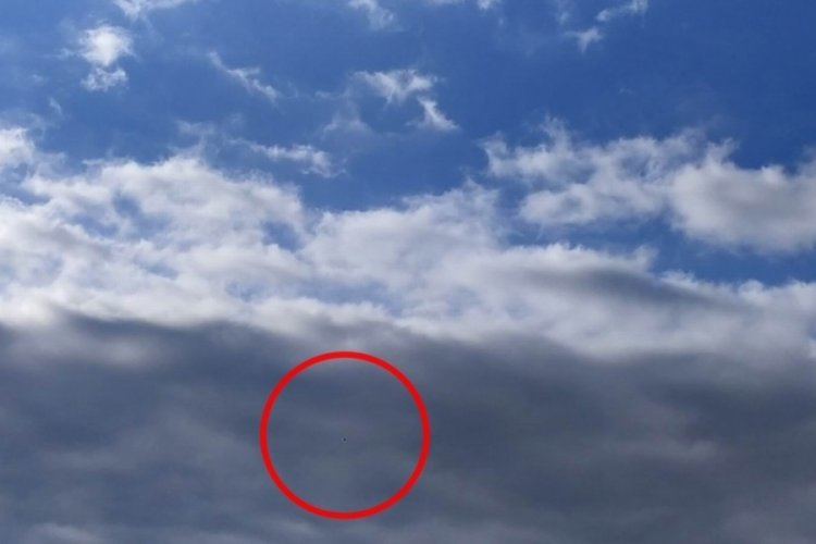 UFO sanıldı, meteoroloji balonu &ccedil;ıktı