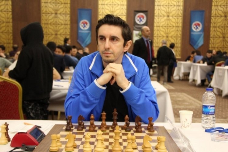Bursalı satranç sporcusu Ervin Özkan şampiyon oldu