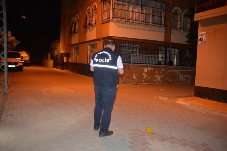 G&uuml;r&uuml;lt&uuml; yaptıkları i&ccedil;in uyarınca, tabancayla vuruldu