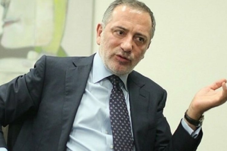 K&ouml;şe yazarı Altaylı: &Uuml;st&uuml;nde fiyat etiketi taşıyan yalakaların beni anlamalarını beklemiyorum
