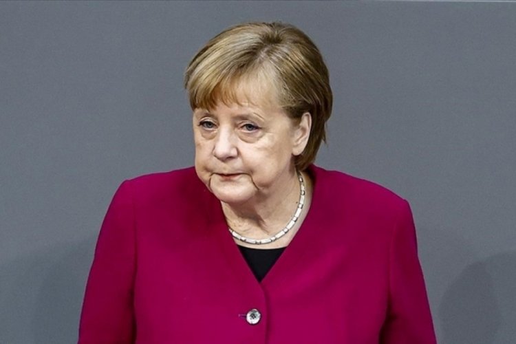 Merkel'den T&uuml;rkiye a&ccedil;ıklaması
