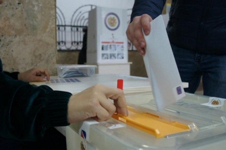 Ermenistan parlamento seçimi için yarın sandık başına gidecek