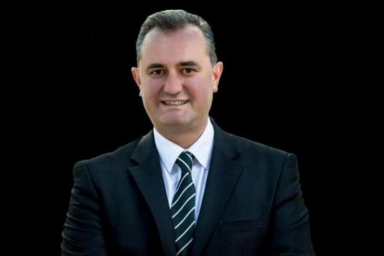 Alper &Ouml;ner, CHP'den istifa ettiğini duyurdu