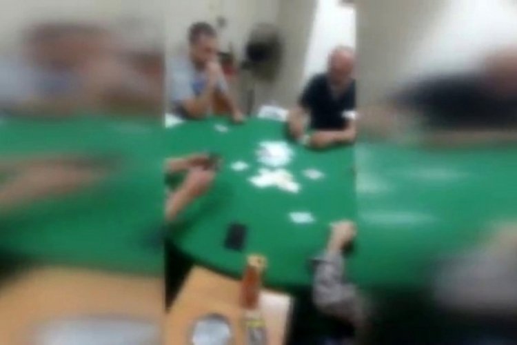 Sokağa &ccedil;ıkma kısıtlaması saatinde kumar baskını: 6 kişiye 38 bin 730 TL ceza