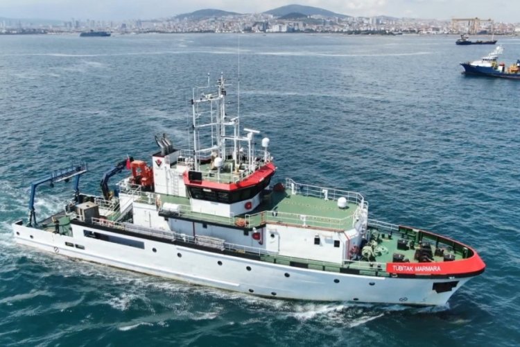 M&uuml;silaj savaş&ccedil;ısı 11 bilim insanı Marmara'yı tarıyor