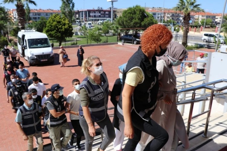 Ayvalık'ta denizde yakalan FETÖ üyeleri tutuklandı