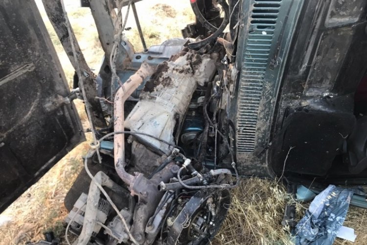 Mardin'de, şarampole devrilen otomobilde 4 kişi yaralandı