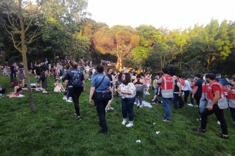 Ma&ccedil;ka'da LGBT pikniğine polis m&uuml;dahalesi