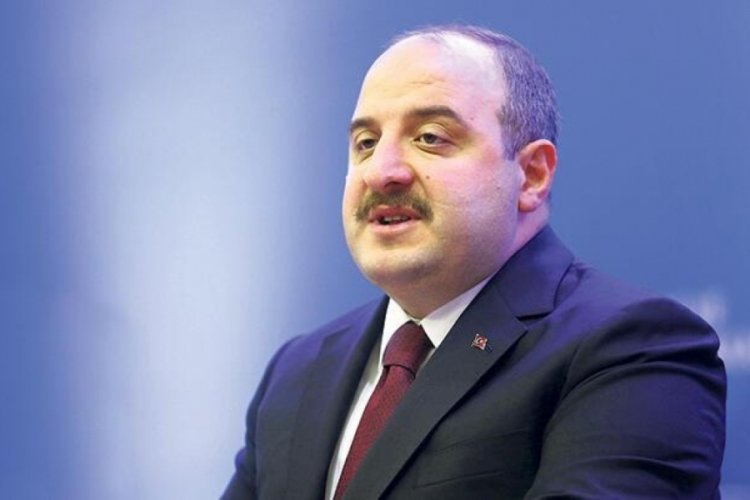 Bakan Varank, milli sporcuyla bilek g&uuml;reşi yapacak