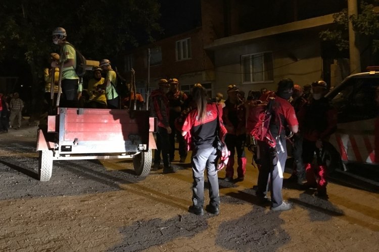 Bursa Mustafakemalpaşa'da kaybolan gencin cesedi ormanlık alanda bulundu