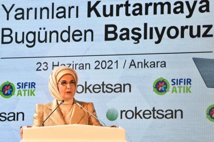 Emine Erdoğan: M&uuml;silaj hepimizi &uuml;zd&uuml;