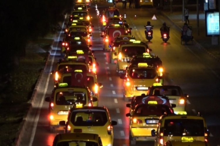 İstanbul'da taksiciler zam istiyor