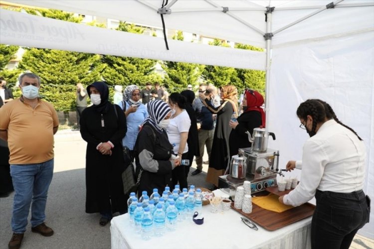 Bursa İneg&ouml;l'de 4 ayrı noktada YKS ikramı