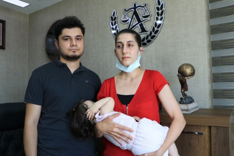 Öğretmene tatlı yedirip çay içirip büyük şok yaşattılar! Bir imzayla her şeyini kaybetti