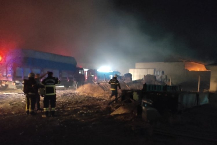 Bobin fabrikasında korkutan yangın
