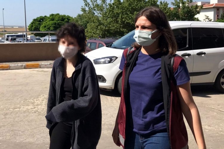 &Uuml;vey annesini &ouml;ld&uuml;ren 13 yaşındaki kız: Bir yıldır planlıyordum
