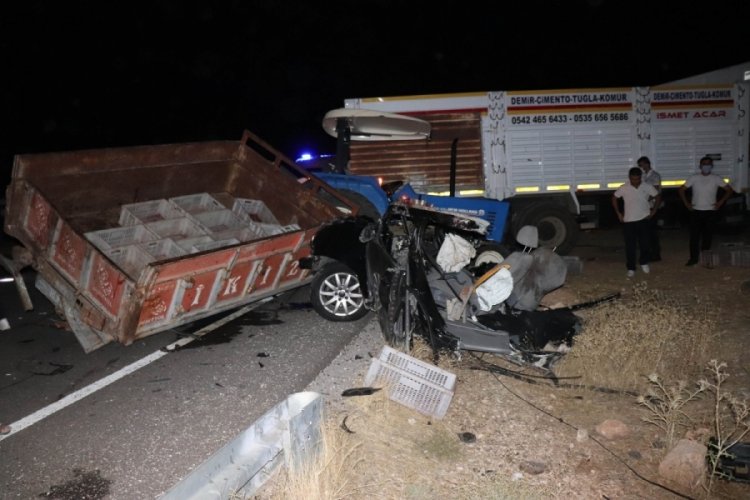 Mardin'de 6 kişinin &ouml;ld&uuml;ğ&uuml; kazada ailelerden 'tahliye' tepkisi
