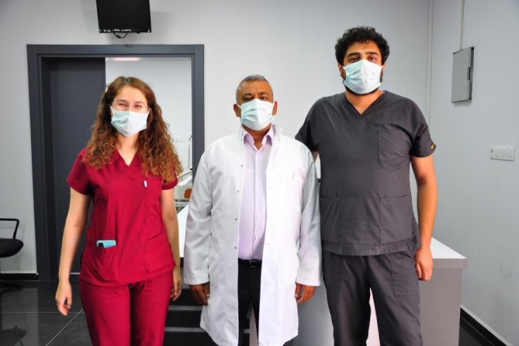 Bakan Koca'nın paylaştığı sağlık&ccedil;ı &ccedil;ift: Gelin aşınızı olun