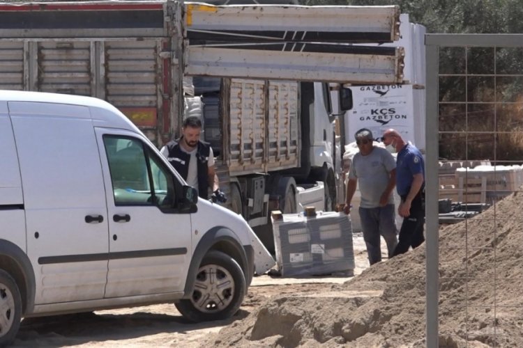 250 kiloluk paletin altında kalan kamyon şof&ouml;r&uuml; &ouml;ld&uuml;