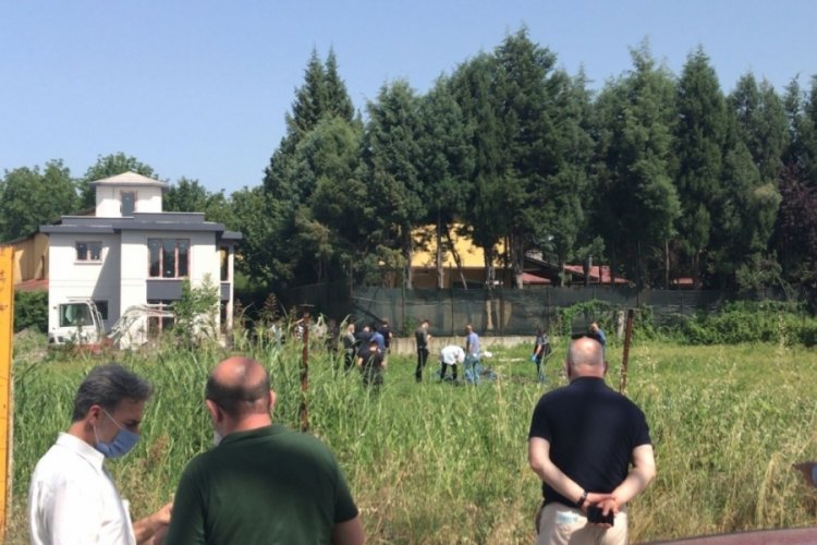 Arazideki kazıda iki ceset bulundu!
