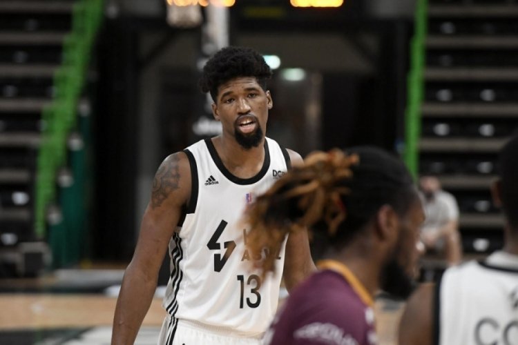 Frutti Extra Bursaspor'a blok uzmanı Hayes geliyor